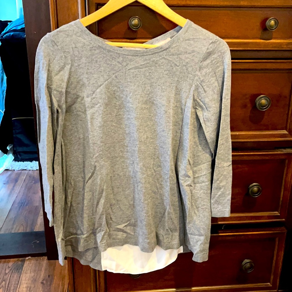 New grey and white loft blouse